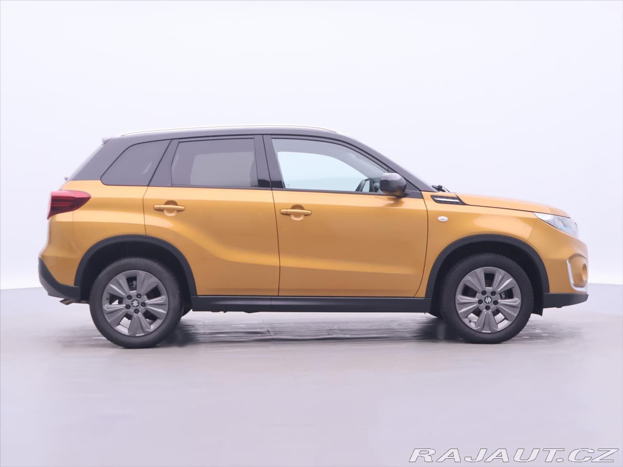 2020 Suzuki Vitara - 8
