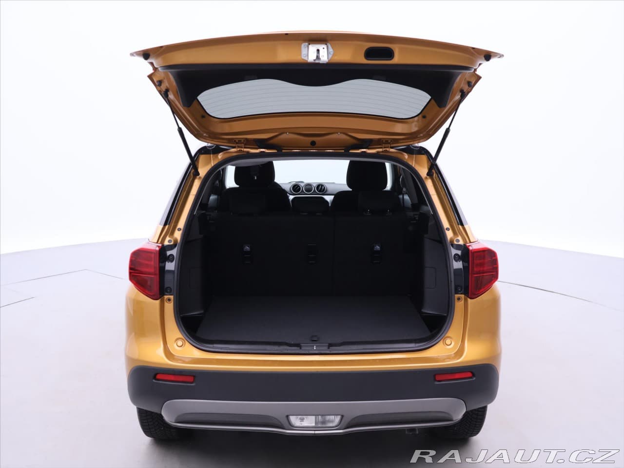 2020 Suzuki Vitara - 9