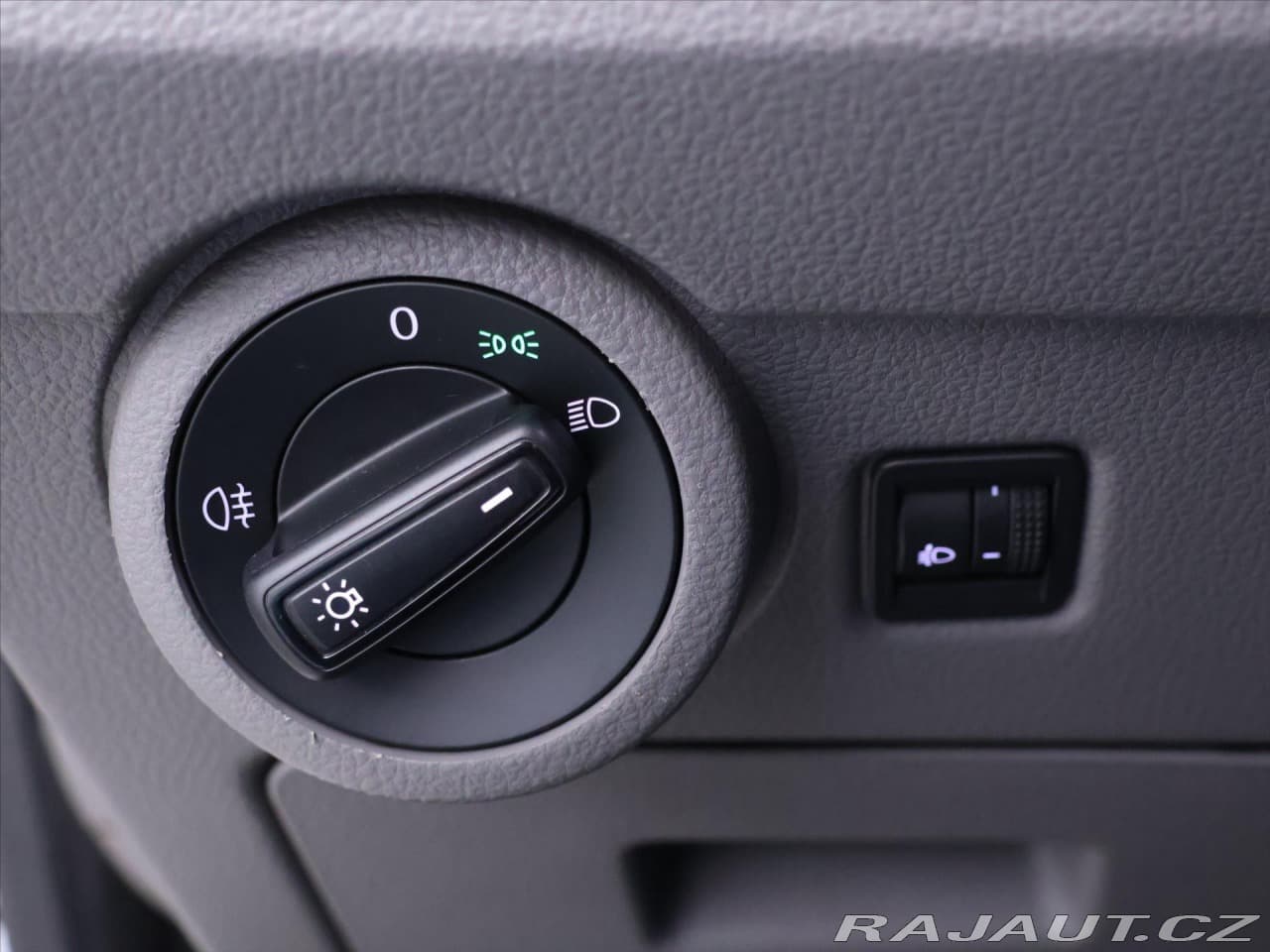 2020 Volkswagen Transporter - 18