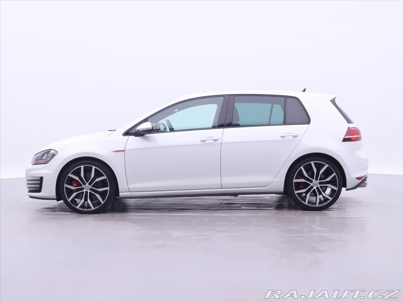 2015 Volkswagen Golf - 4