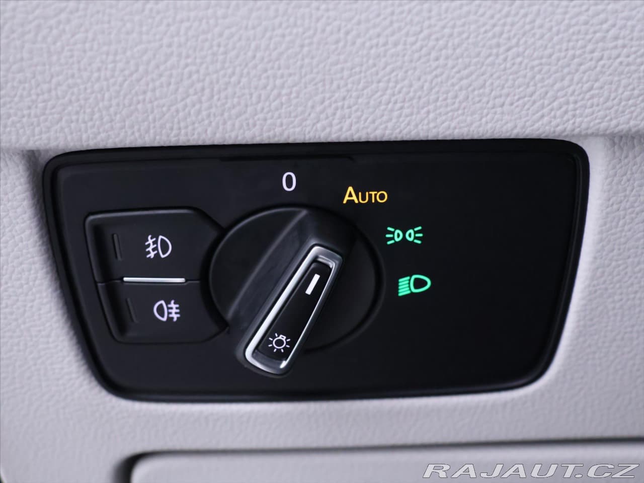 2020 Volkswagen Passat - 16