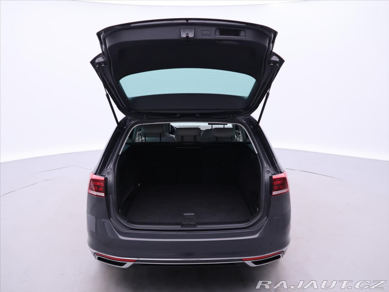 2020 Volkswagen Passat - 9