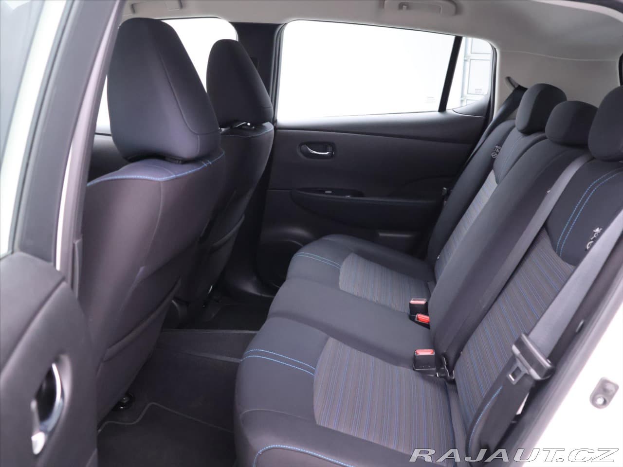 2019 Nissan Leaf - 13