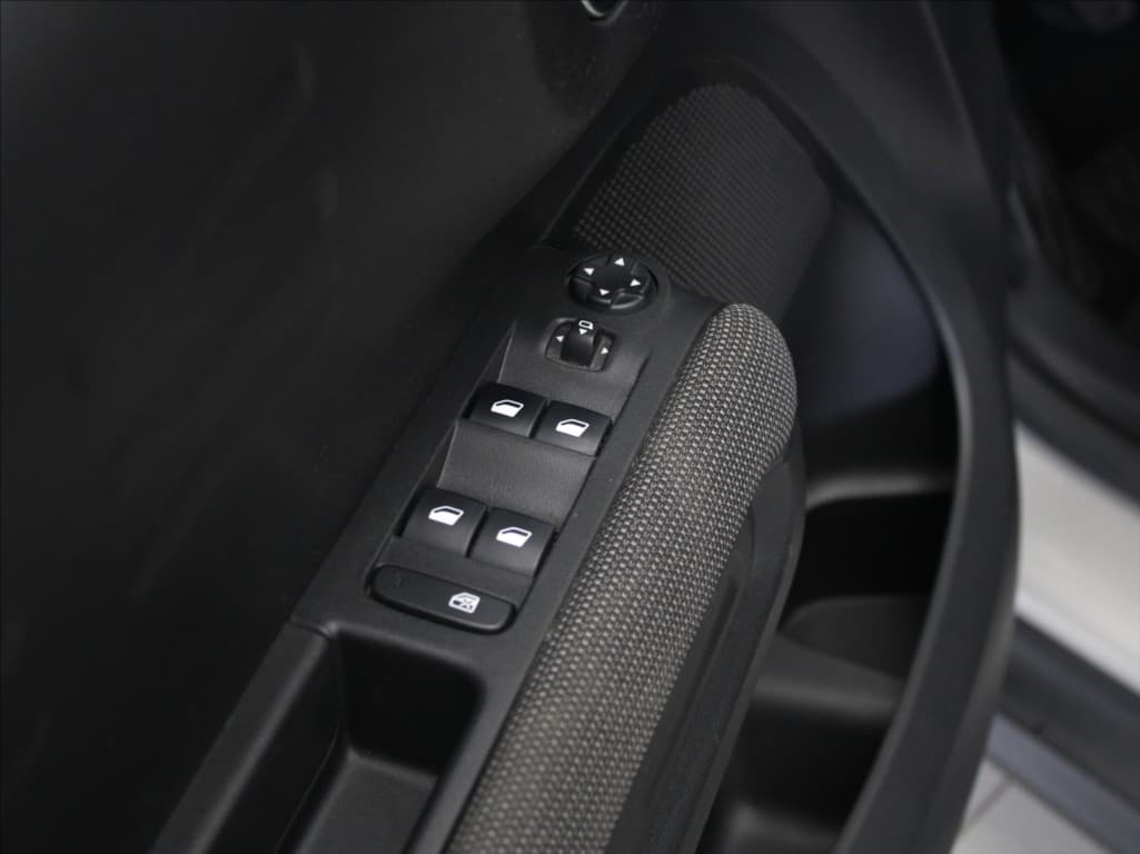 2018 Citroen C3 - 16