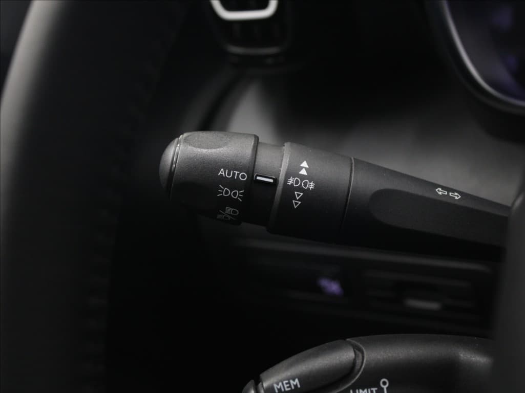 2018 Citroen C3 - 18