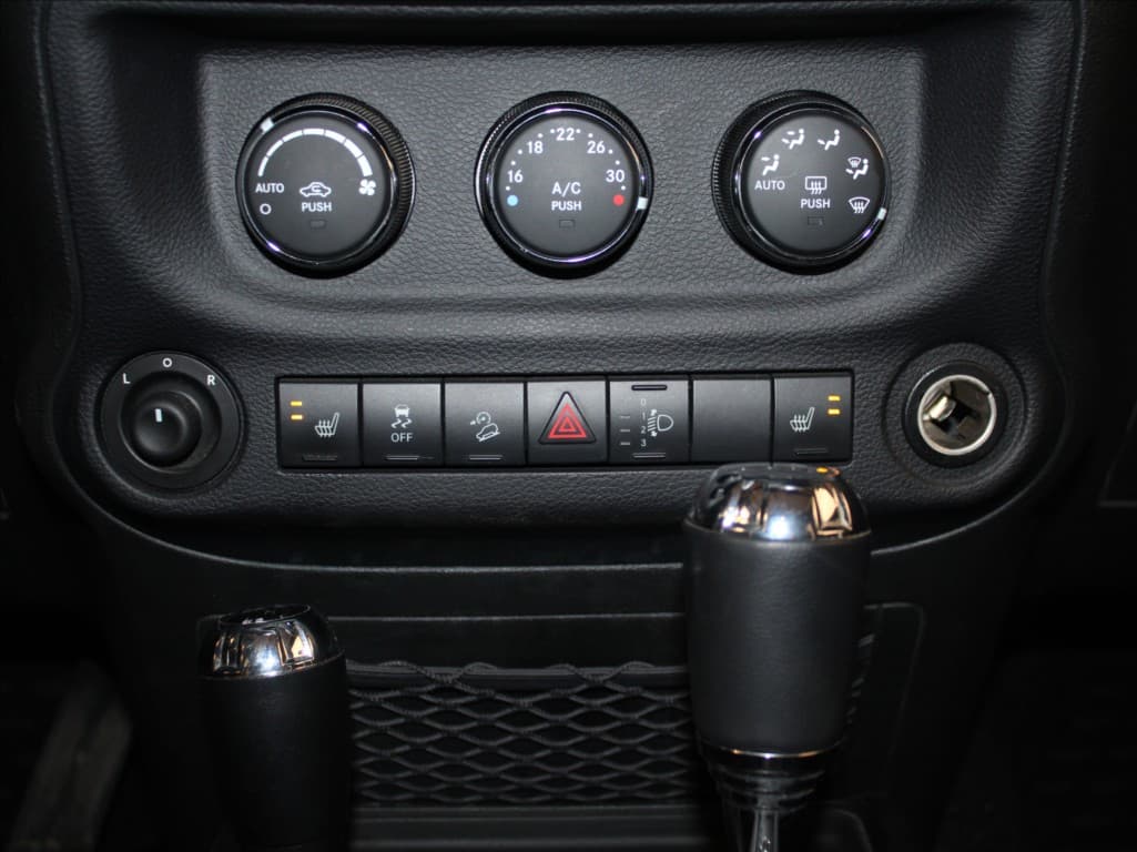 2012 Jeep Wrangler - 15