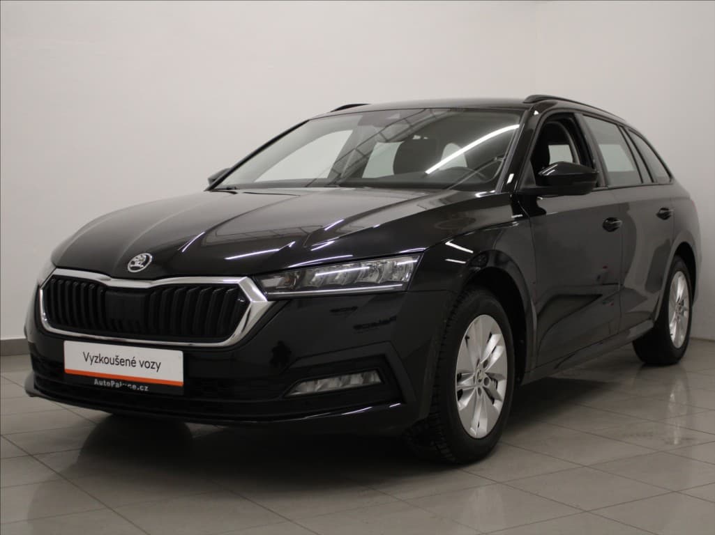 Škoda Octavia 2,0 TDi DSG Ambi. 1.maj.Č
