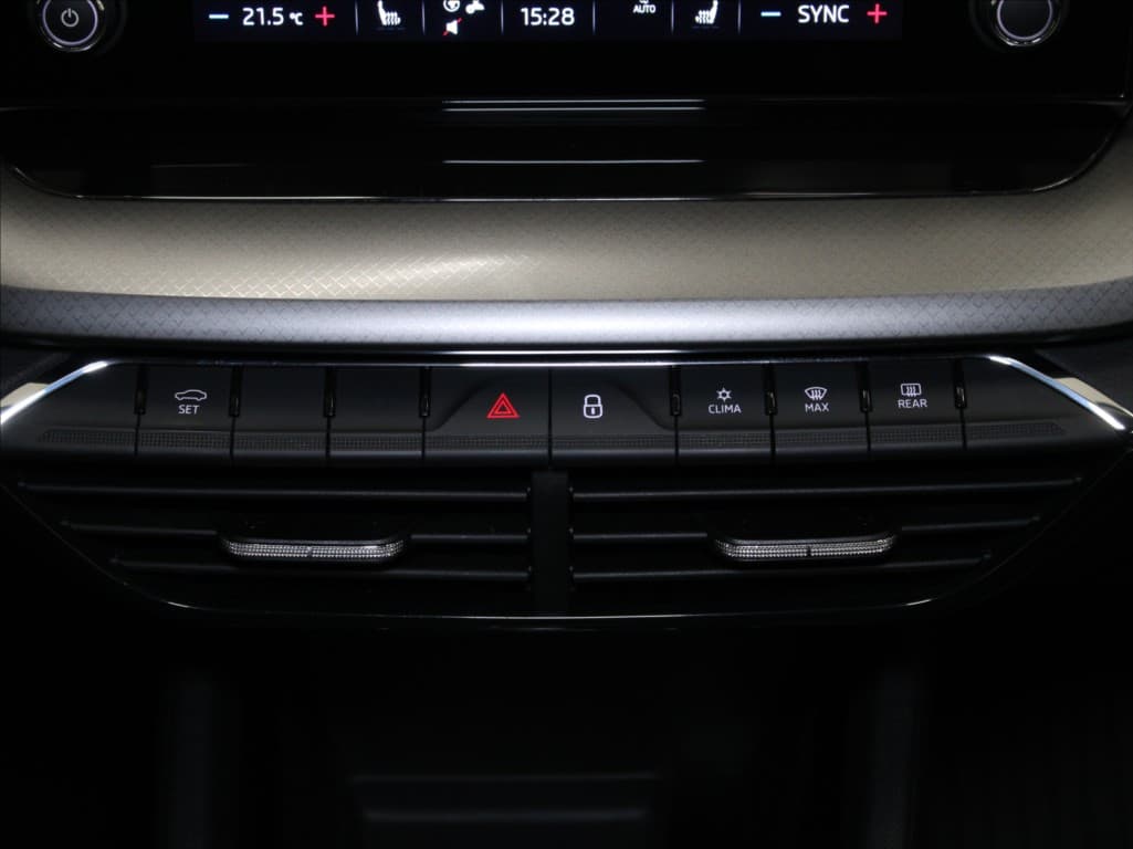 2022 Škoda Octavia - 15