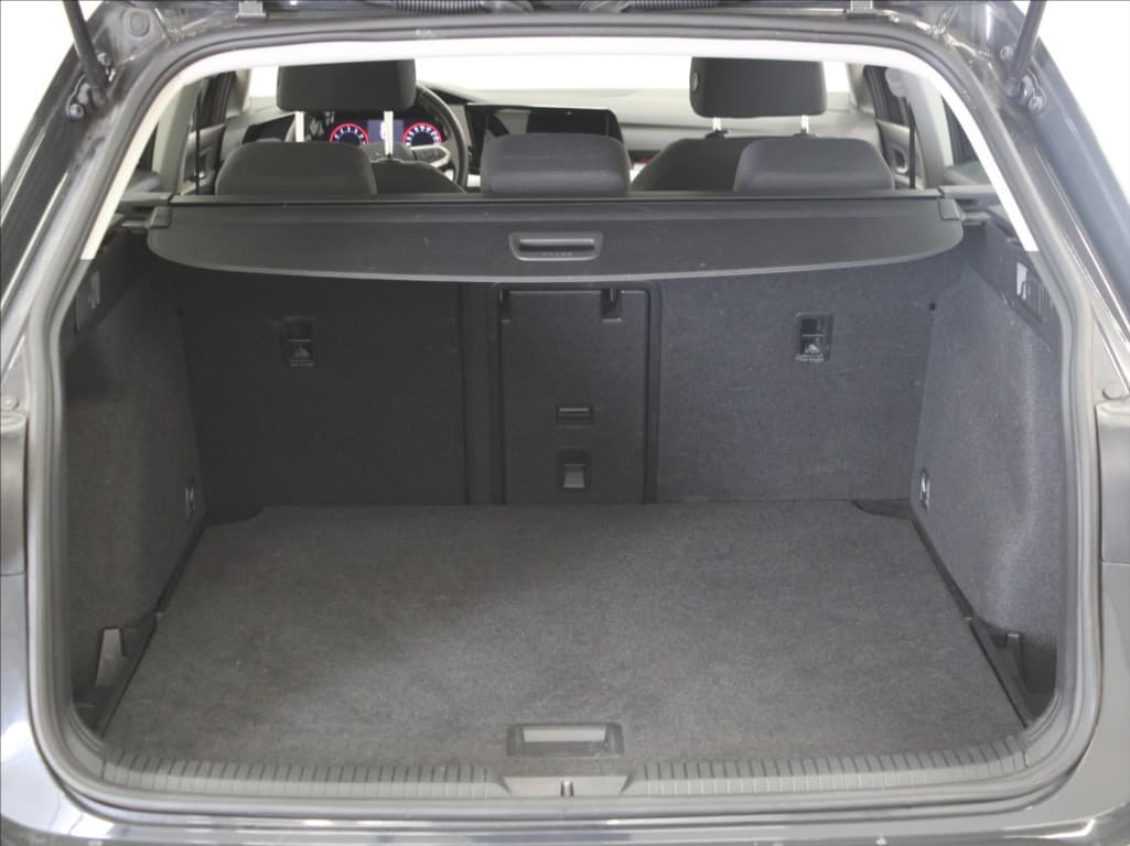 2023 Volkswagen Golf - 20