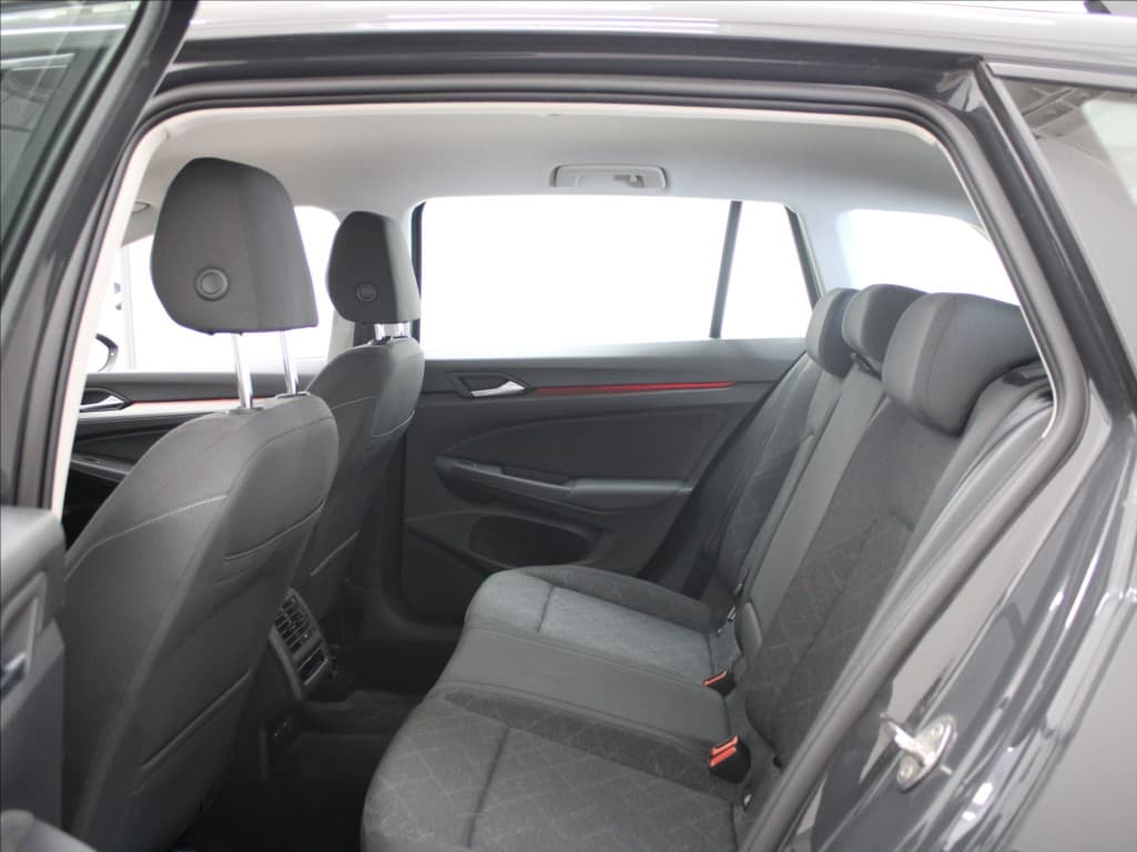 2023 Volkswagen Golf - 7