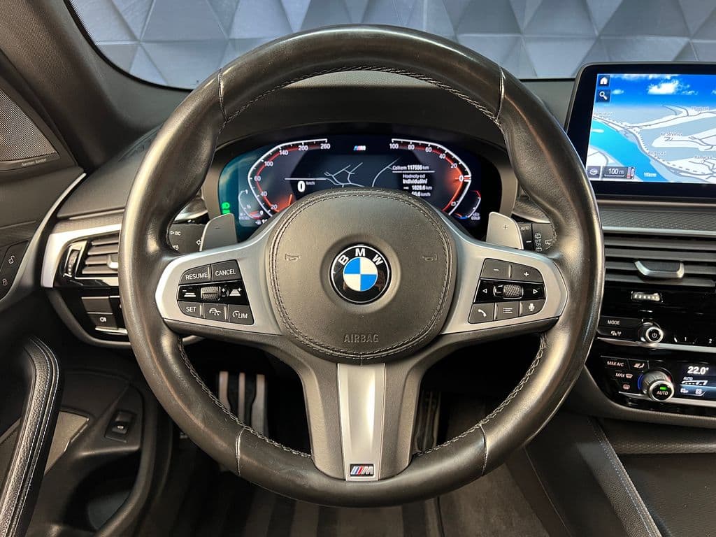 2021 BMW 5-Series - 13