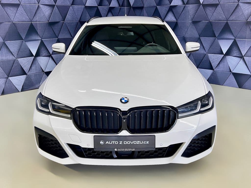 2021 BMW 5-Series - 3