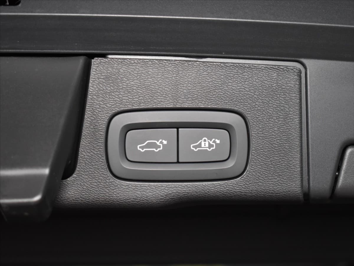 2025 Volvo Xc60 - 11