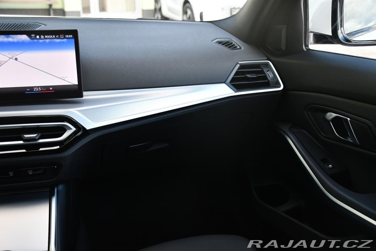 2024 BMW 3-Series - 8