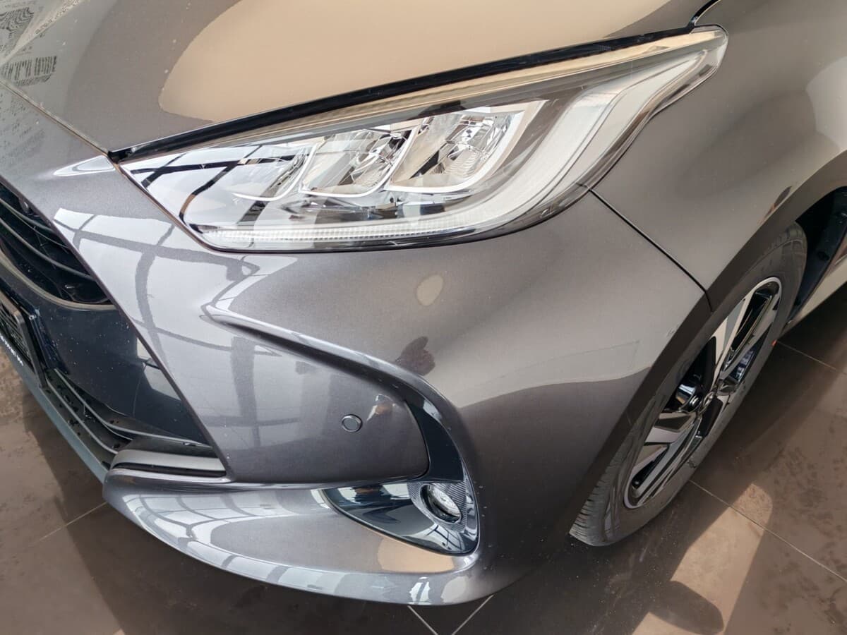 2024 Toyota Yaris - 2