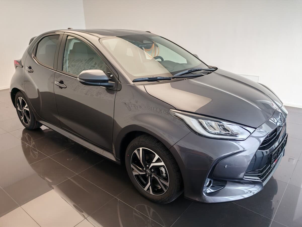 2024 Toyota Yaris - 3