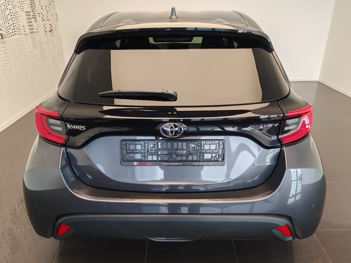 2024 Toyota Yaris - 7
