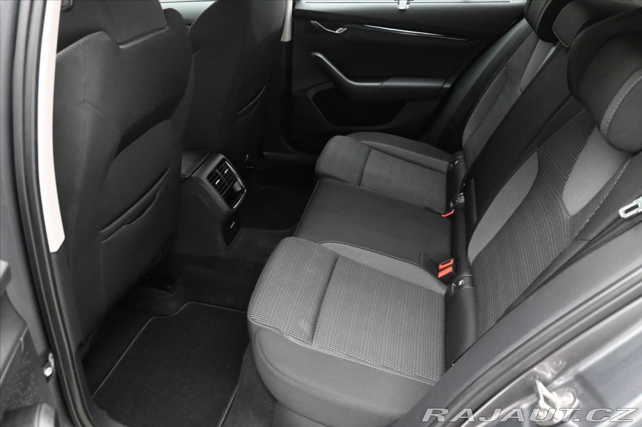 2023 Škoda Octavia - 14