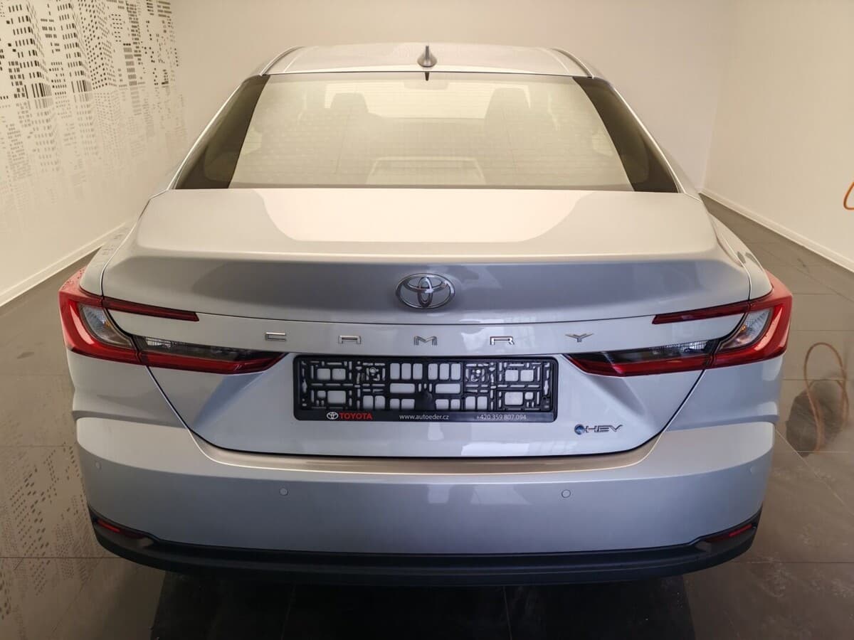 2025 Toyota Camry - 5