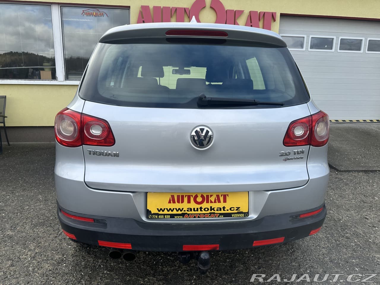 2010 Volkswagen Tiguan - 4