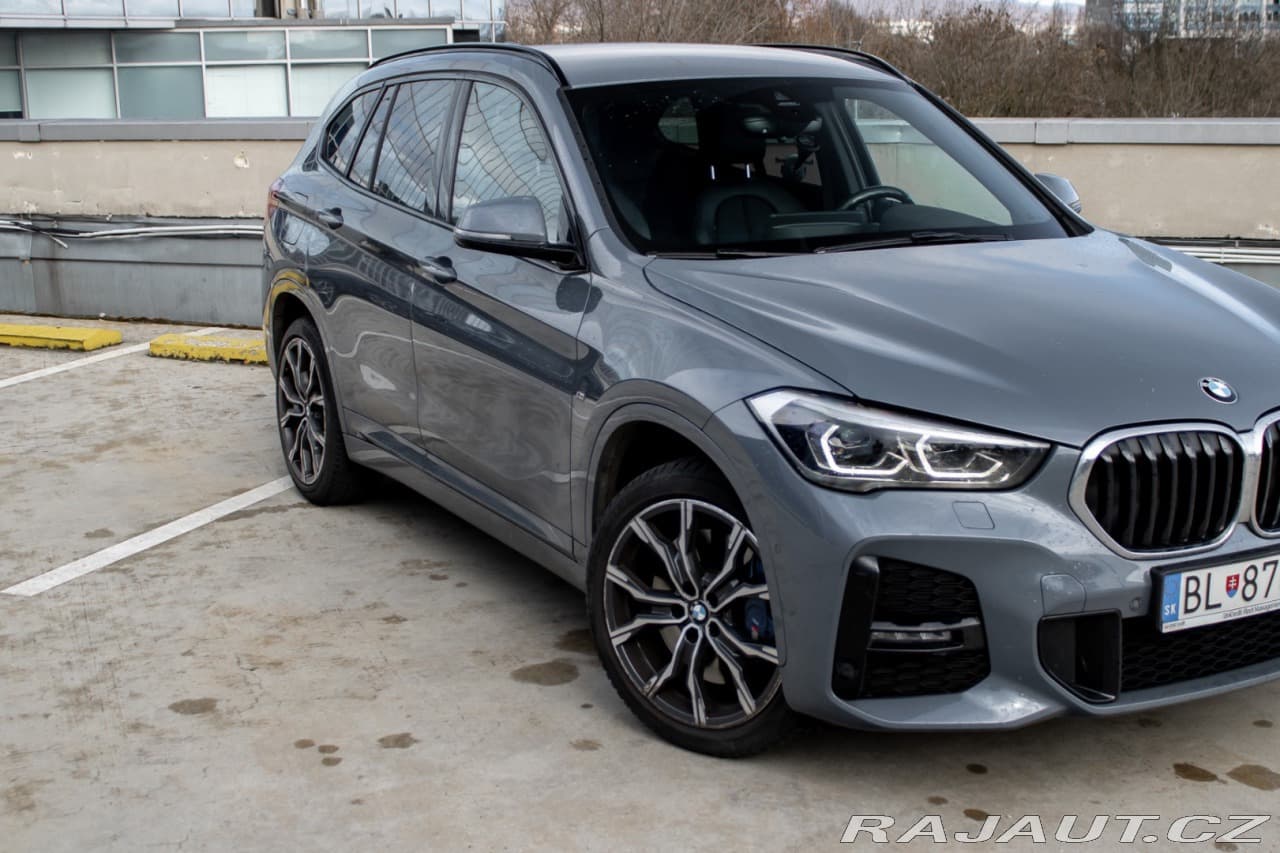 2020 BMW X1 - 12