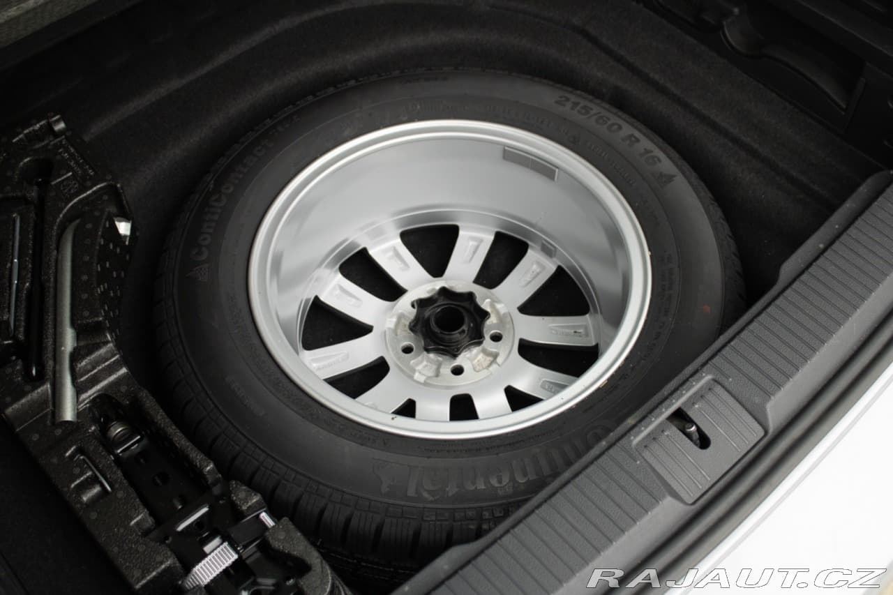 2020 Volkswagen Passat - 19