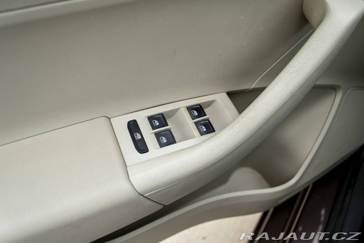 2016 Škoda Rapid - 18