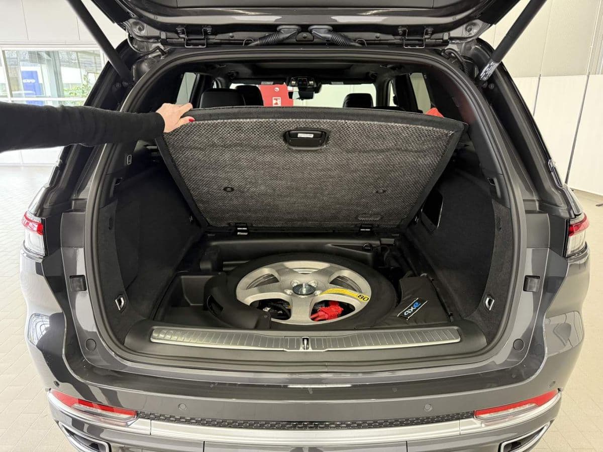 2024 Jeep Ostatní - 10