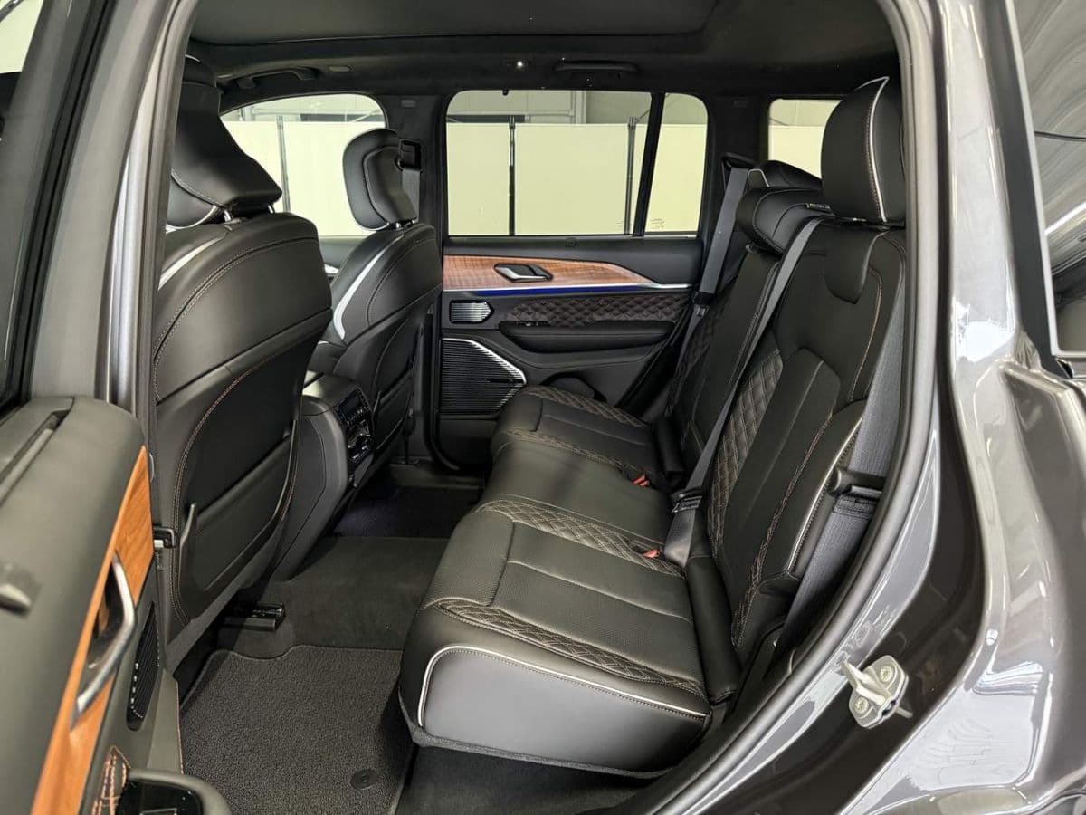 2024 Jeep Ostatní - 11