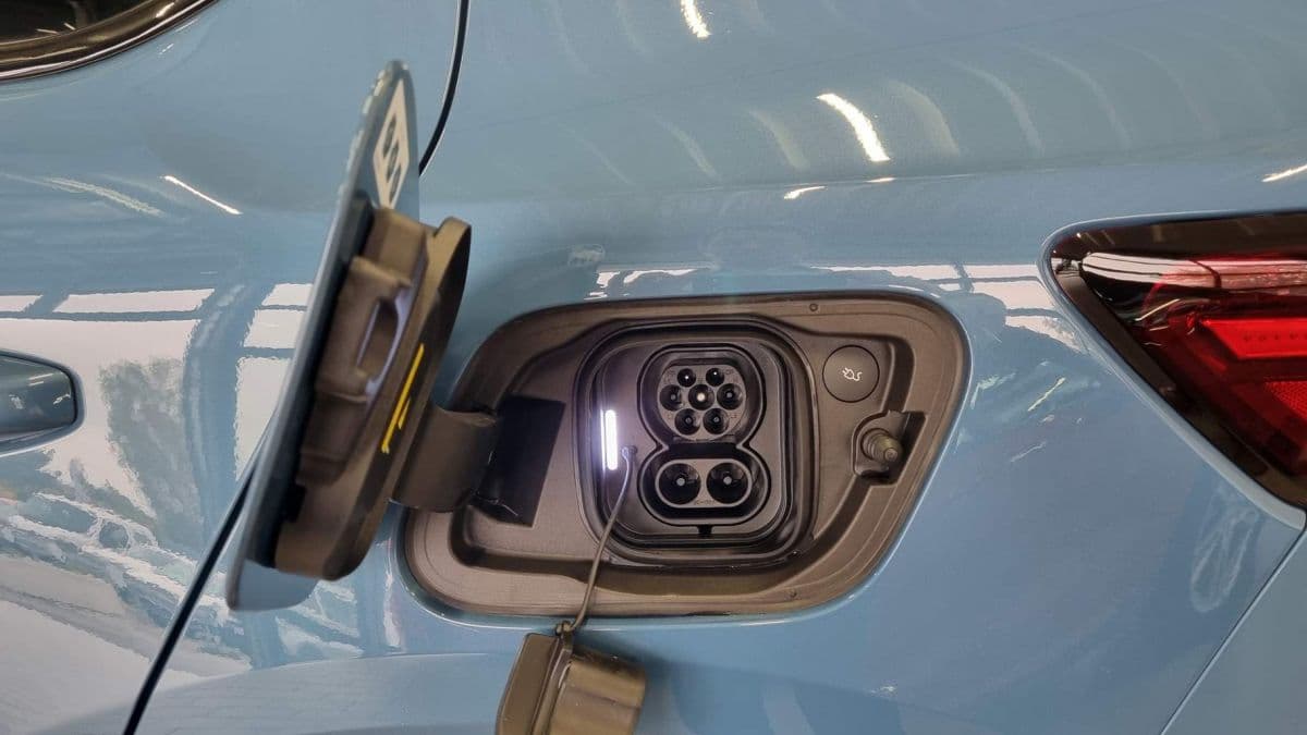 2025 Volvo Ec40 - 15