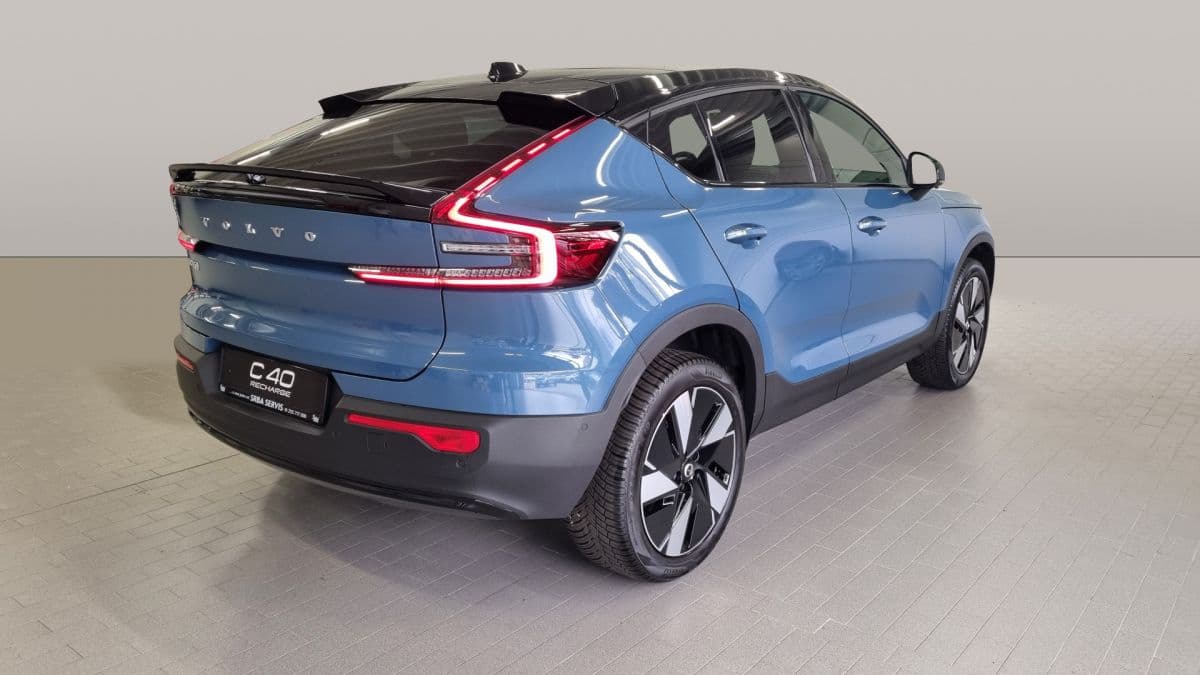 2025 Volvo Ec40 - 4