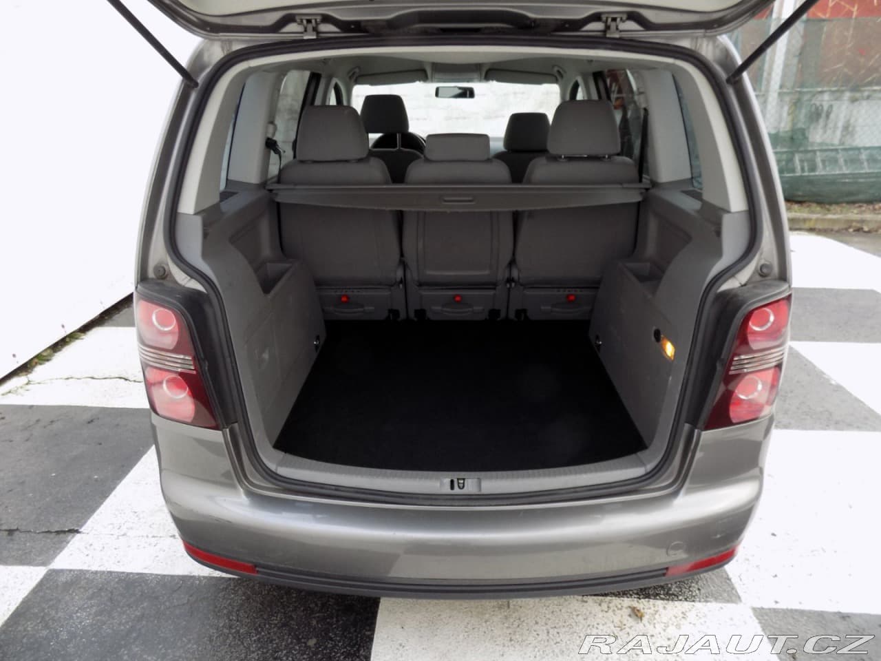 2008 Volkswagen Touran - 8