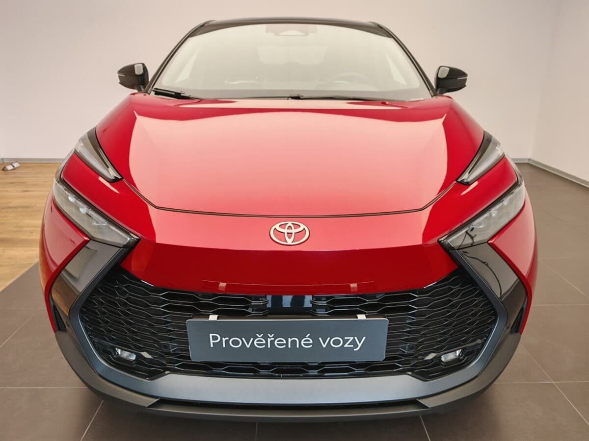 2024 Toyota C-Hr - 2