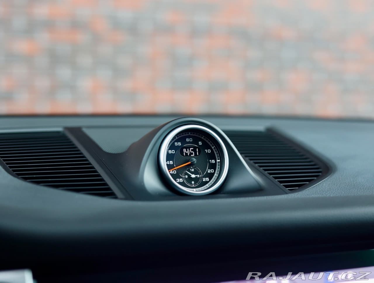 2020 Porsche Macan - 20