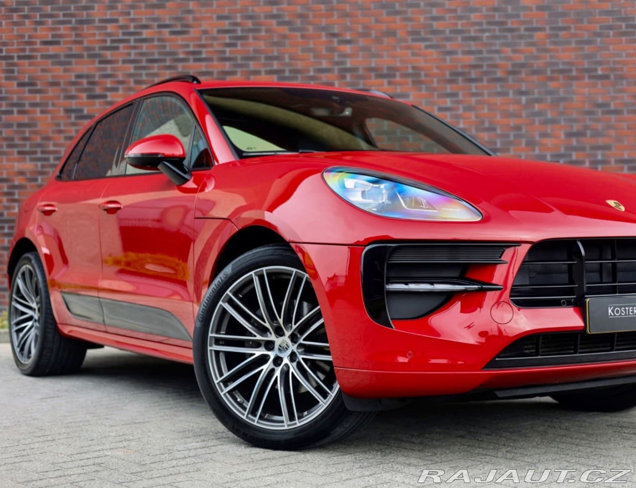 2020 Porsche Macan - 3