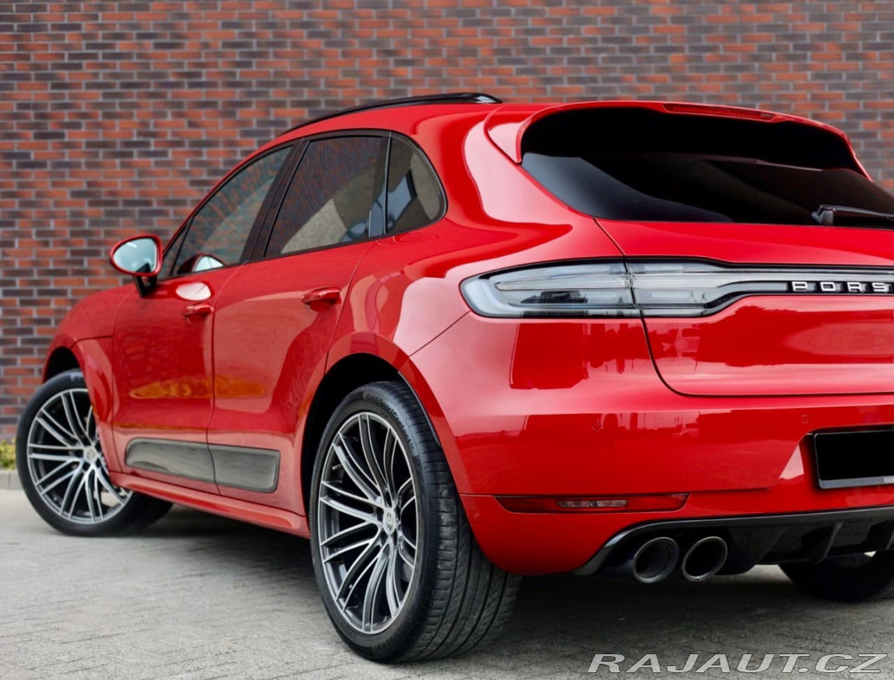 2020 Porsche Macan - 4