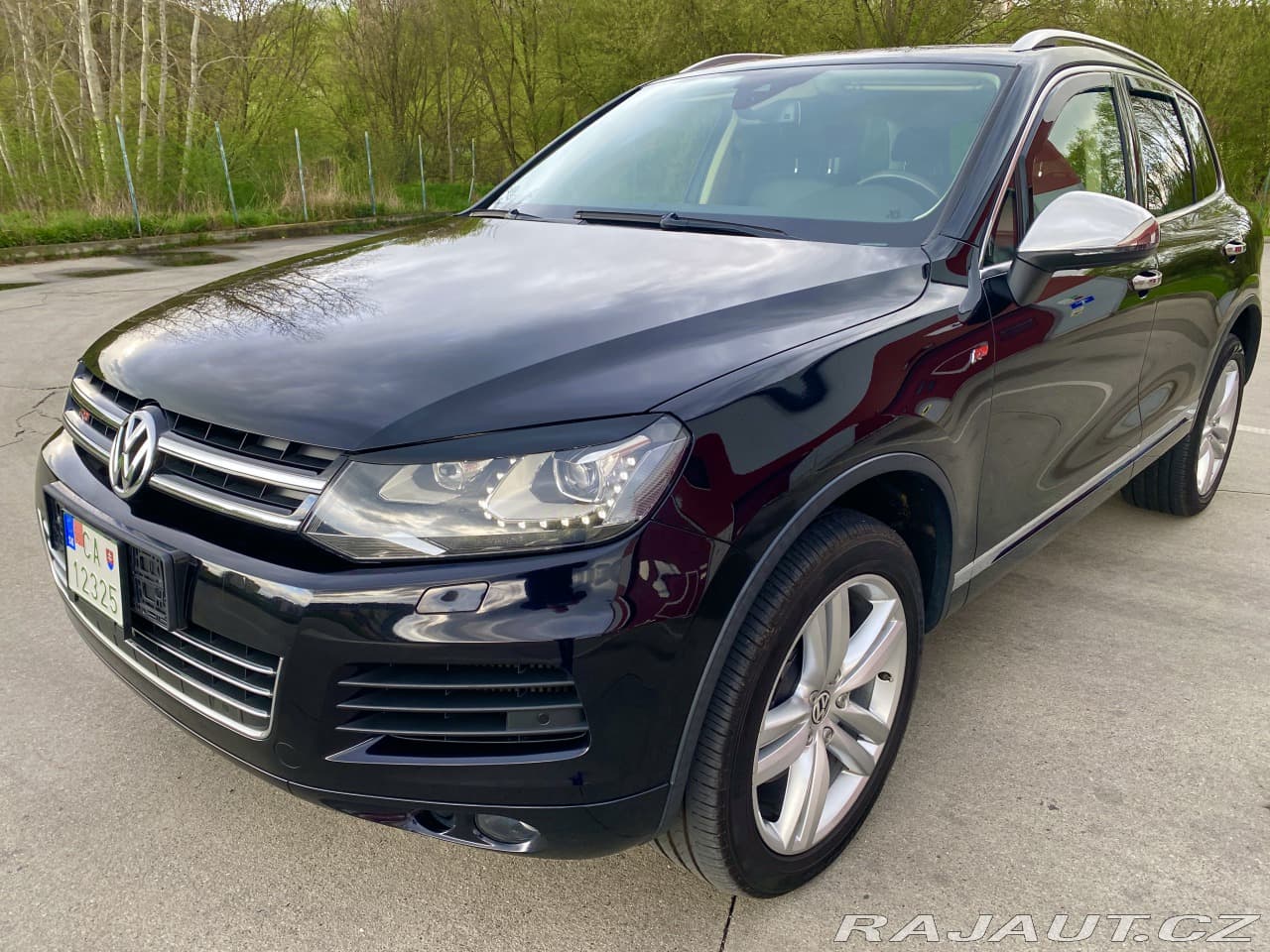 2013 Volkswagen Touareg - 16