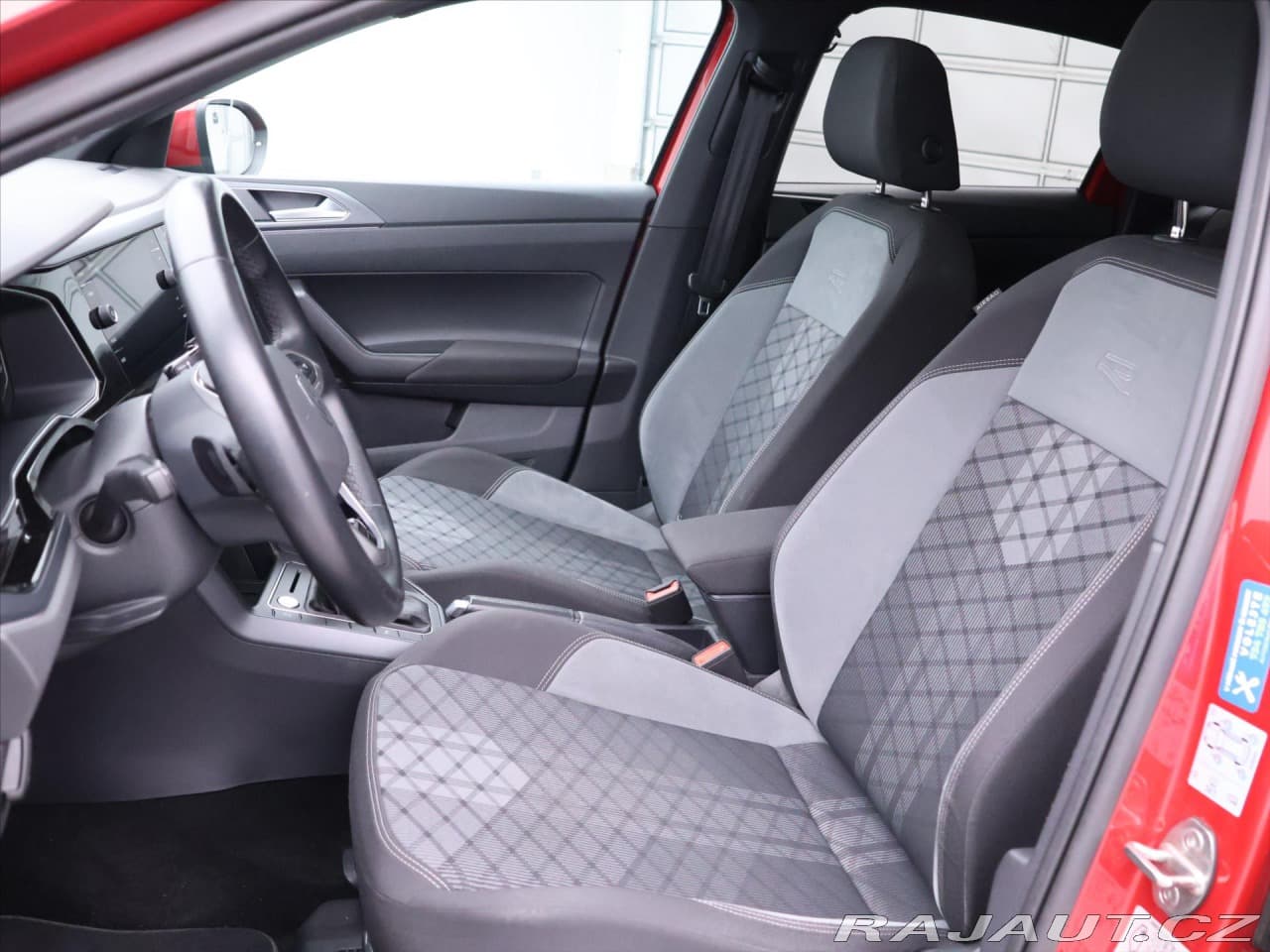 2022 Volkswagen Taigo - 11