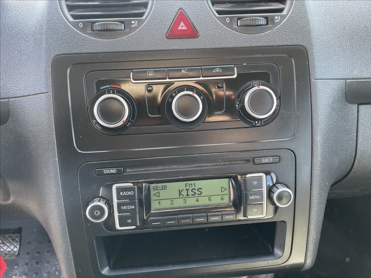 2011 Volkswagen Caddy - 15