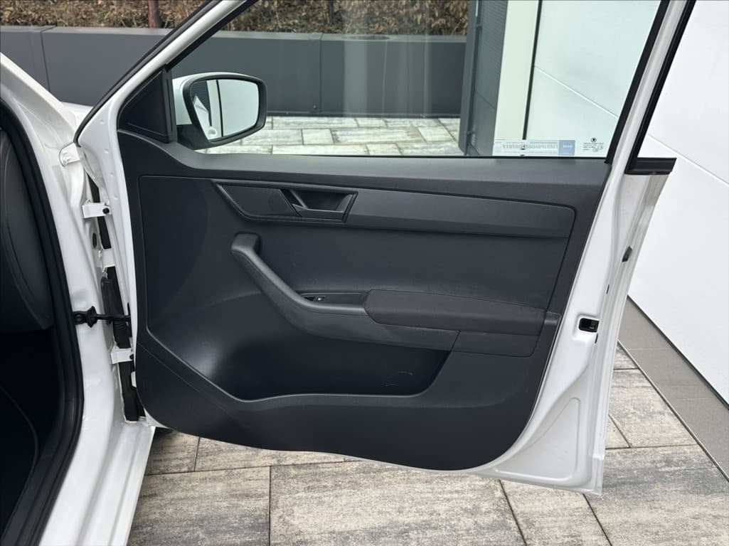 2021 Škoda Fabia - 17