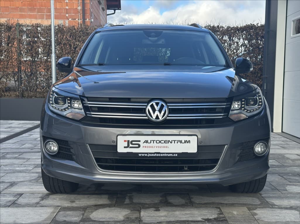2015 Volkswagen Tiguan - 2