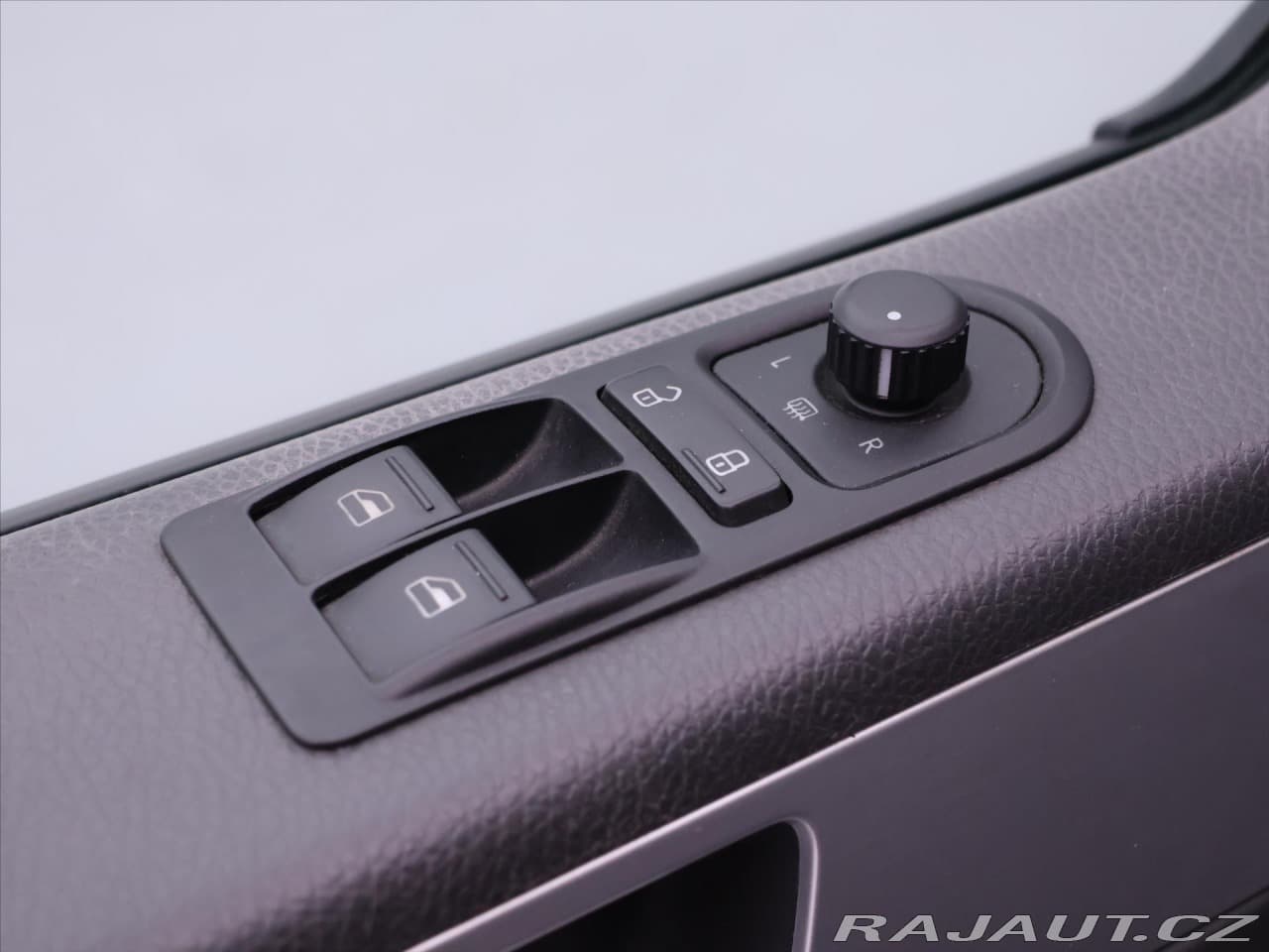 2012 Volkswagen Multivan - 17