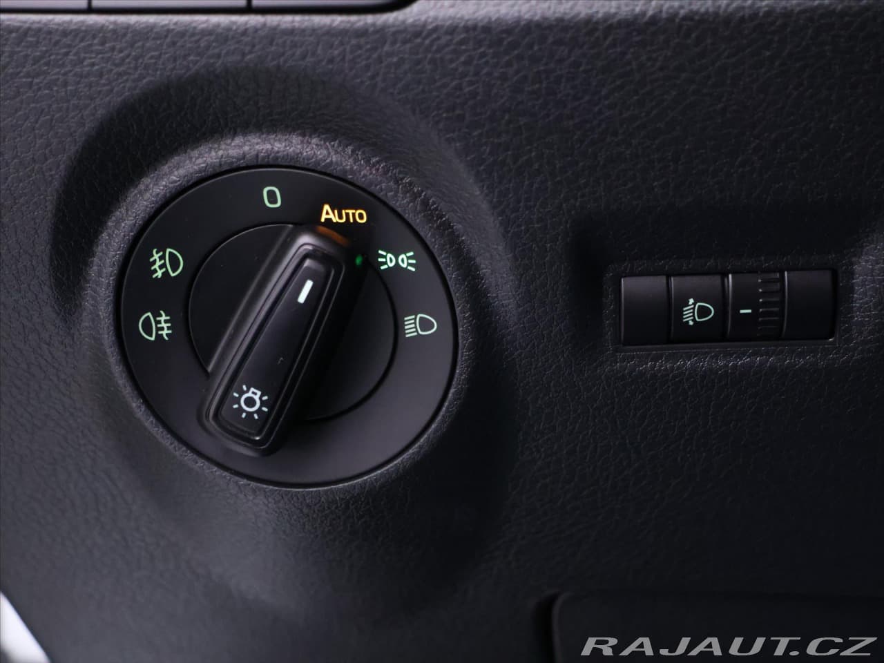 2015 Škoda Fabia - 12