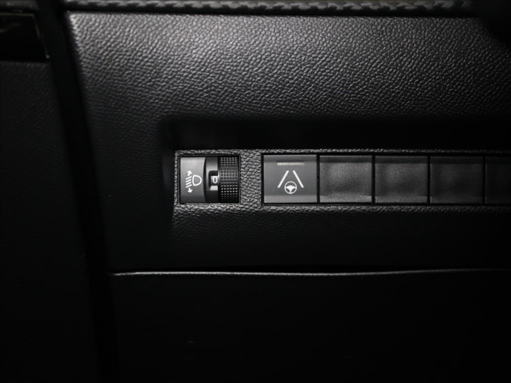 2024 Peugeot 2008 - 19