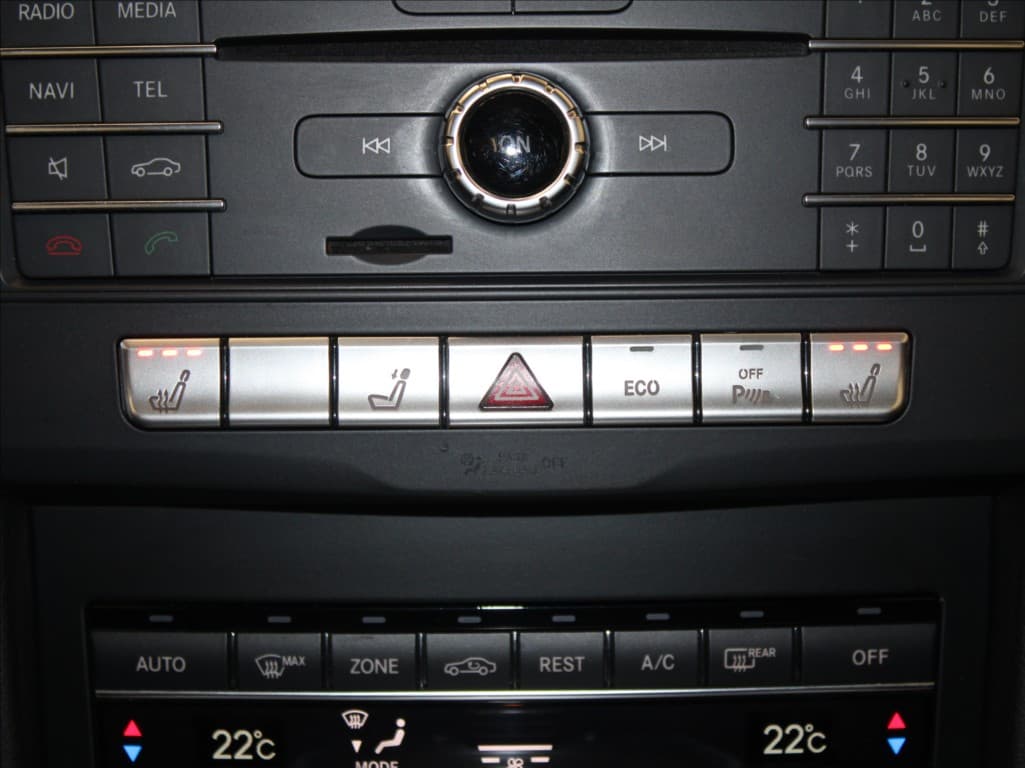 2015 Mercedes-Benz E-Class - 15