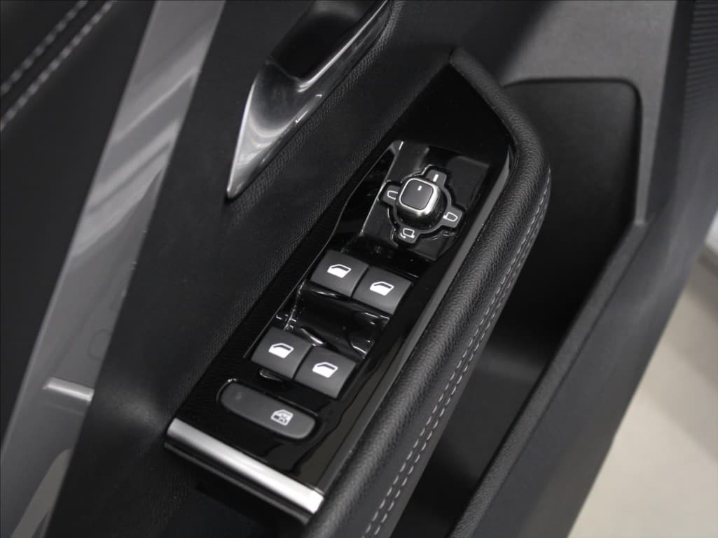 2025 Opel Astra - 18