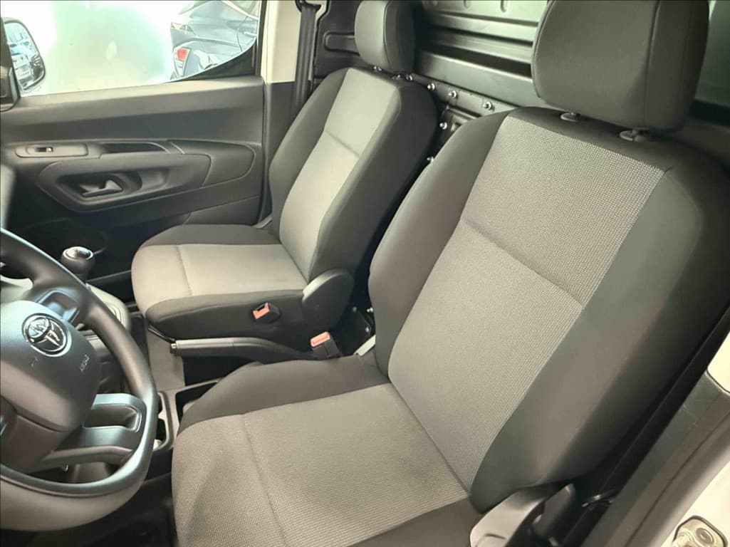 2021 Toyota Ostatní - 8