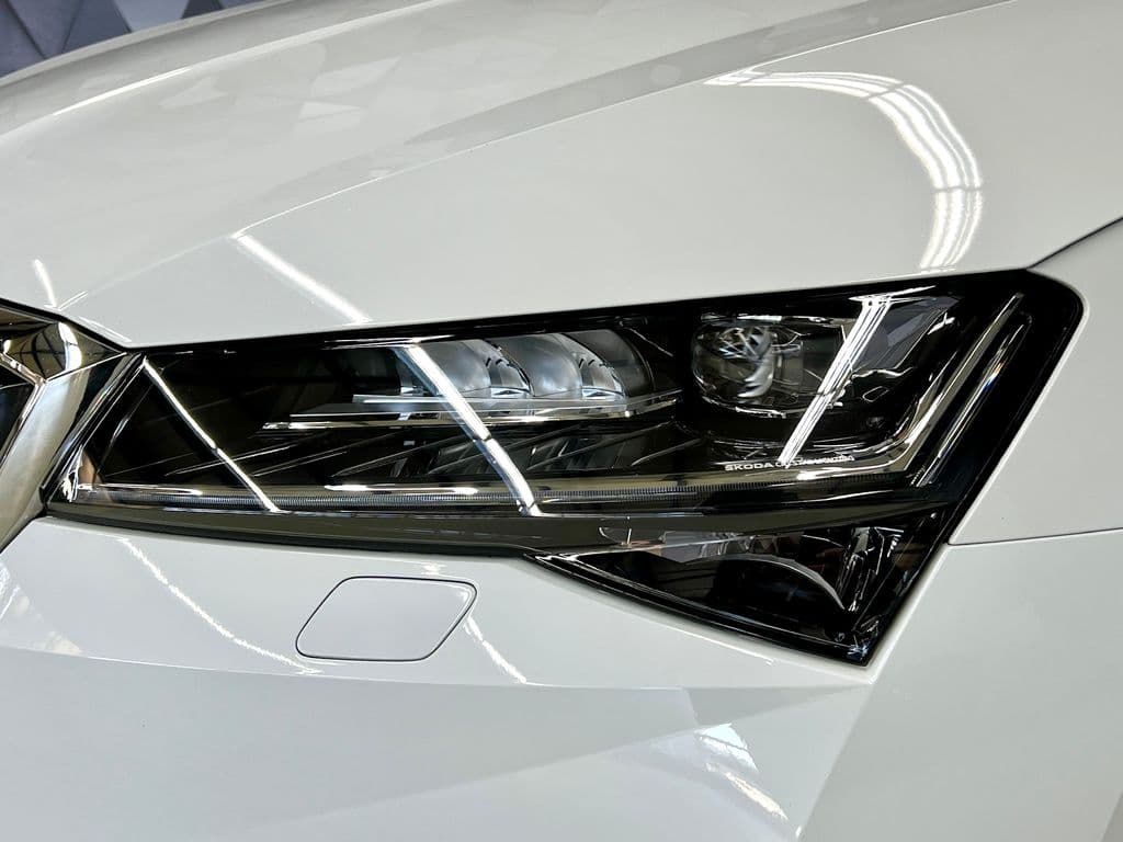 2021 Škoda Superb - 8