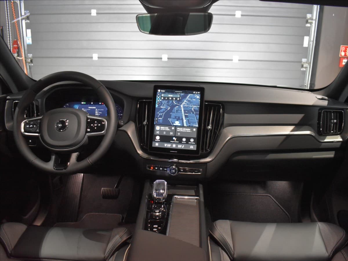 2025 Volvo Xc60 - 13