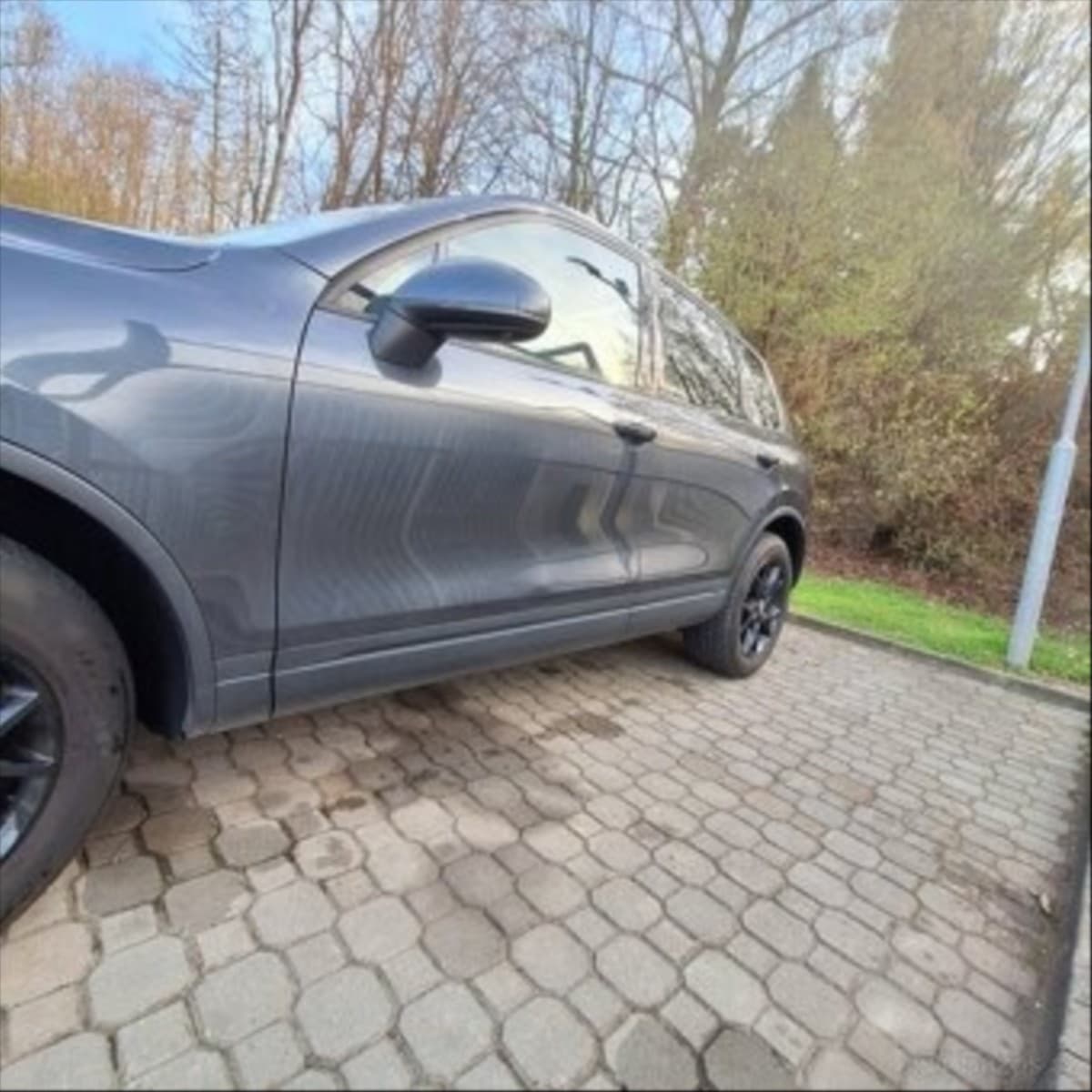 2013 Volkswagen Touareg - 5